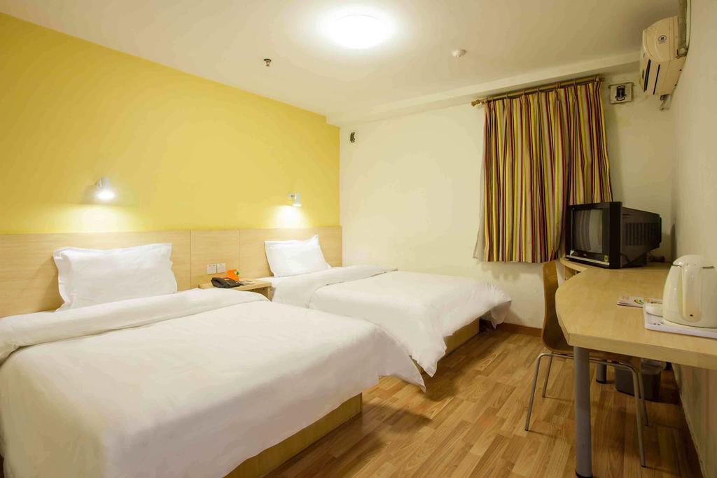 7Days Inn Chongqing Wanzhou District Gaosun Pond Chongbai Room photo